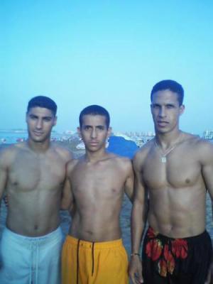 khrkouri et sfri dans la mer